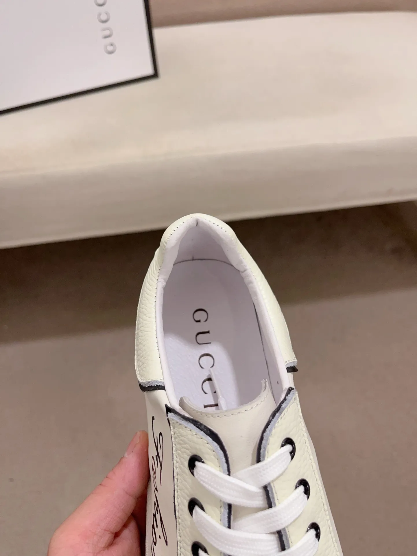 Men's shoes💰 440💰🇮🇹🇮🇹GUCCI(Gucci)🔍🔍new style Available simultaneously at counters, upper 🇮🇹 Italian imported cowhide, fully imported genuine leather lining 💪💪, completely 1⃣️ to 1⃣️ replica 🇮🇹💪💪, ⚠ sole : The original sole is specially provided by the original factory. The exclusive movable molded sole is super comfortable. ⚠Original factory goods, 🔍🔍high quality, you can enter and leave the counter at will, welcome to compare⚠. Code number:38-44